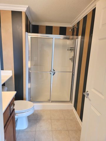 49 Old Frankfort Way 210, Frankfort, IL 60423