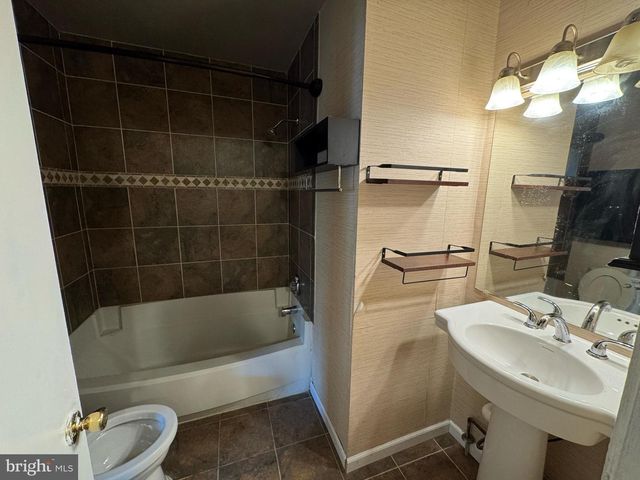 6113 HIL MAR DR, District Heights, MD 20747