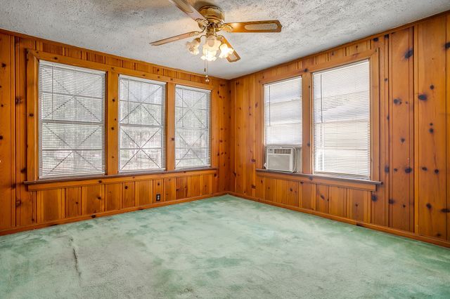 1329 Clarence Street, Haltom City, TX 76117
