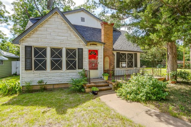 1329 Clarence Street, Haltom City, TX 76117