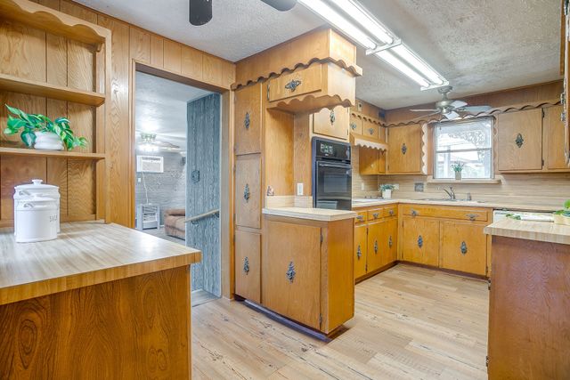 1329 Clarence Street, Haltom City, TX 76117