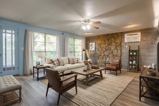 1329 Clarence Street, Haltom City, TX 76117