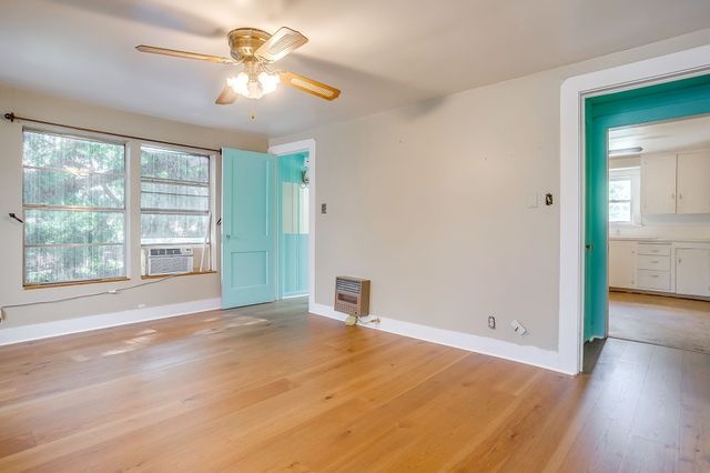 1329 Clarence Street, Haltom City, TX 76117