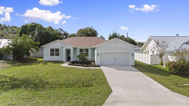 2612 SE Solana Lane, Port St Lucie, FL 34952