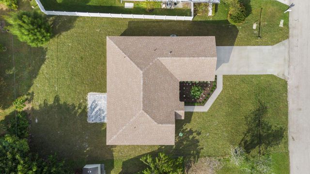 2612 SE Solana Lane, Port St Lucie, FL 34952