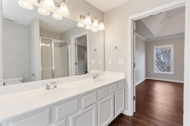 2096 Glenellen NW Drive, Kennesaw, GA 30152