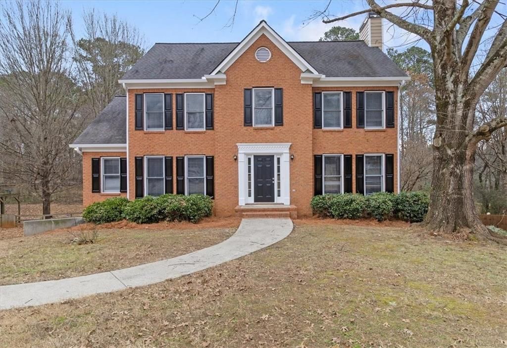 2096 Glenellen NW Drive, Kennesaw, GA 30152