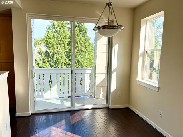 2608 Sw HUME Ct, Portland, OR 97219