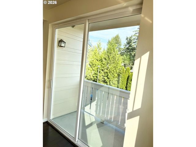 2608 Sw HUME Ct, Portland, OR 97219