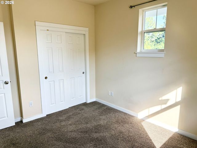 2608 Sw HUME Ct, Portland, OR 97219
