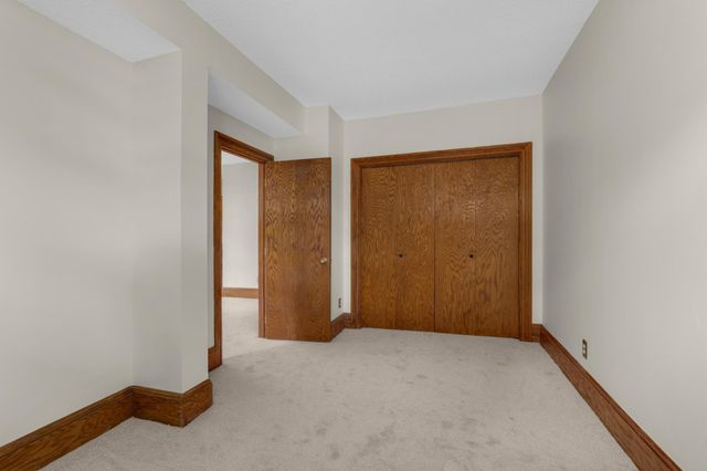 385 Laurel Avenue 10, Saint Paul, MN 55102