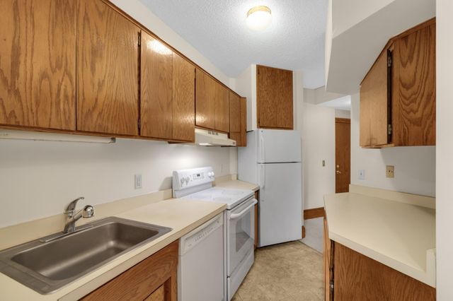 385 Laurel Avenue 10, Saint Paul, MN 55102