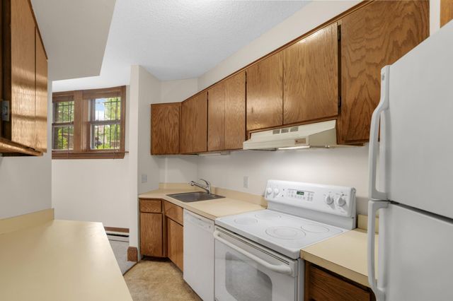 385 Laurel Avenue 10, Saint Paul, MN 55102