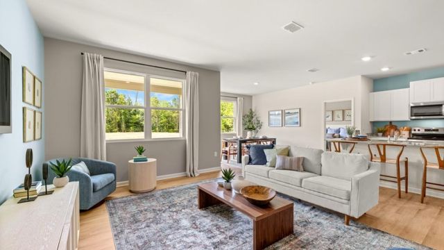 8207 Elkhorn Drive, Fairburn, GA 30213