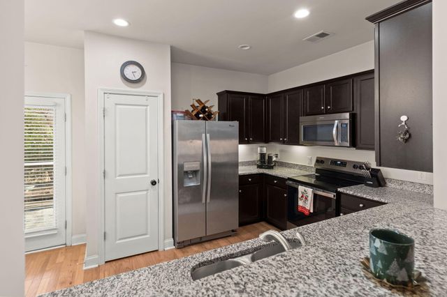 1067 Bennington Drive, Charleston, SC 29492