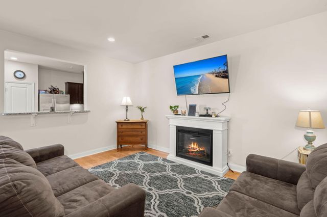 1067 Bennington Drive, Charleston, SC 29492