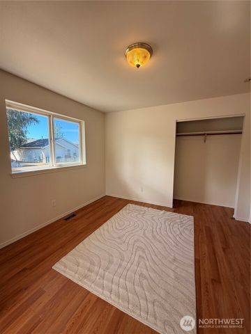 319 6th Street, Blaine, WA 98230