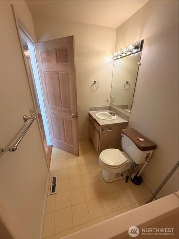 319 6th Street, Blaine, WA 98230