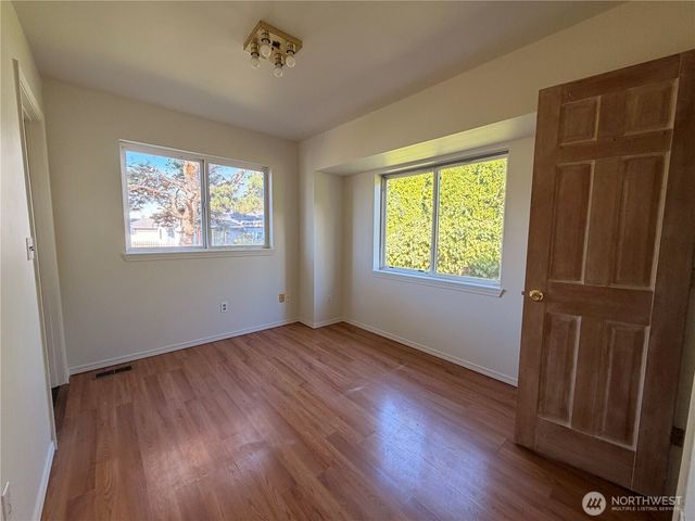 319 6th Street, Blaine, WA 98230