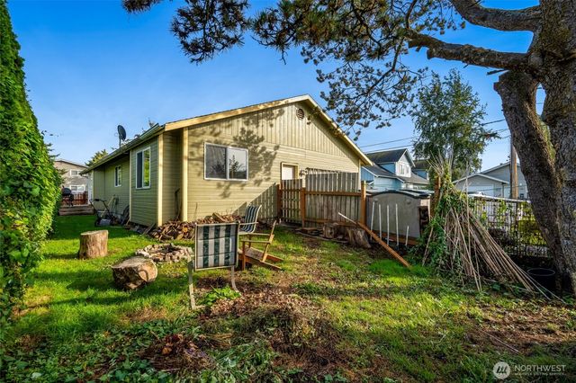 319 6th Street, Blaine, WA 98230