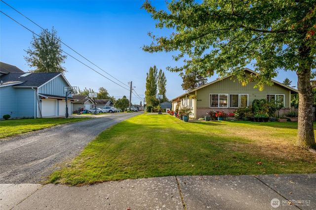 319 6th Street, Blaine, WA 98230