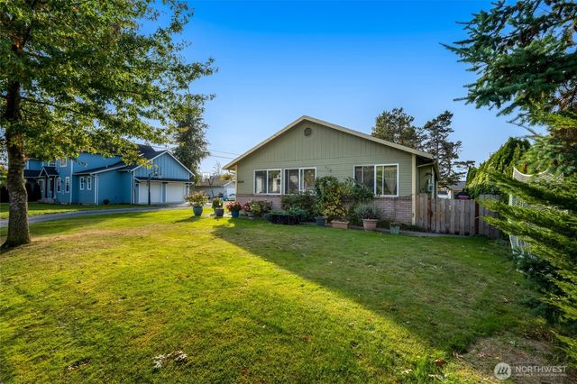 319 6th Street, Blaine, WA 98230