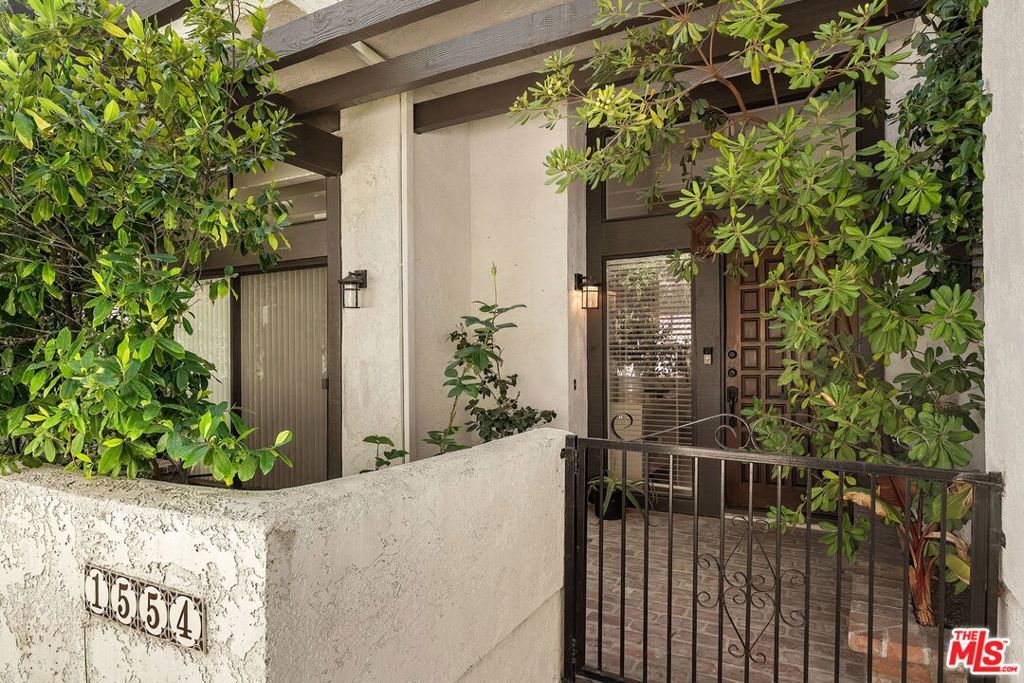 1554 Michael Lane, Pacific Palisades, CA 90272 — photo 2