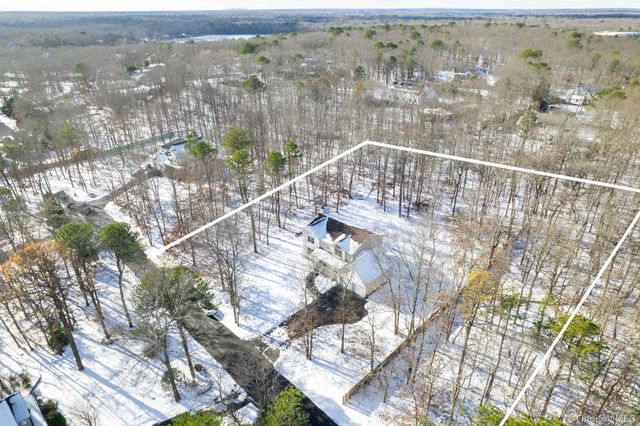 400 Eastport Manor Road, Manorville, NY 11949