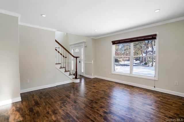 400 Eastport Manor Road, Manorville, NY 11949