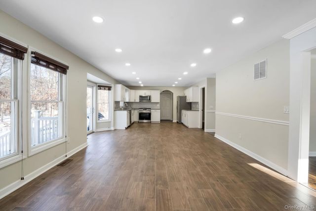 400 Eastport Manor Road, Manorville, NY 11949