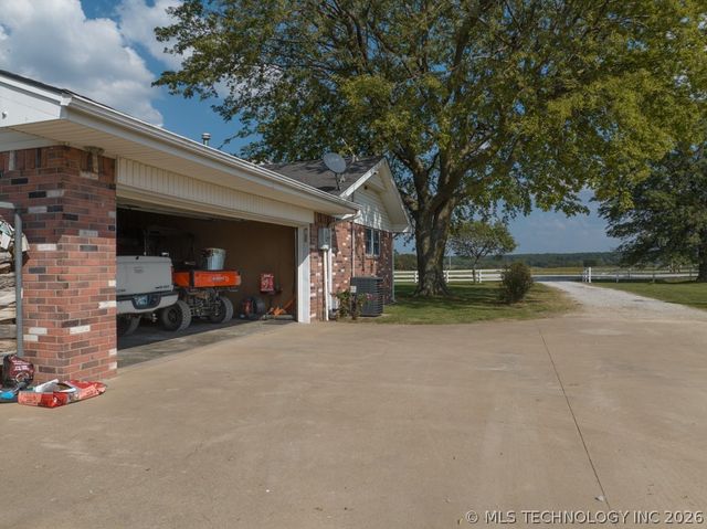 31511 S Hwy 82 Road, Vinita, OK 74301