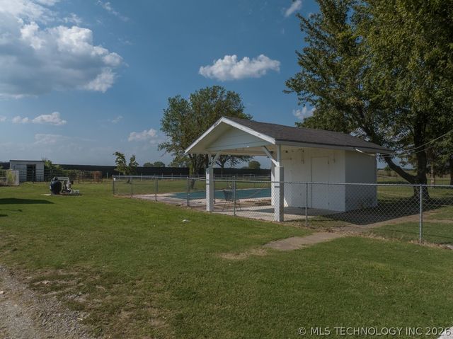 31511 S Hwy 82 Road, Vinita, OK 74301
