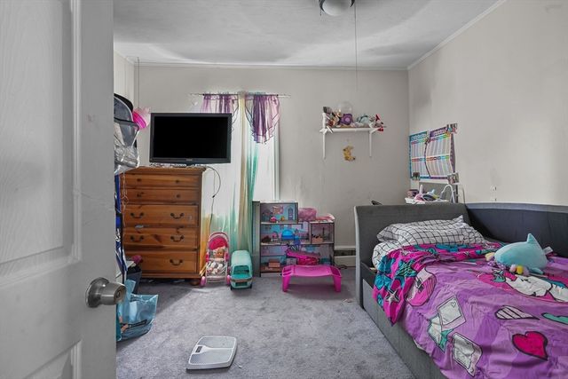 42 Taunton Ave, Seekonk, MA 02771