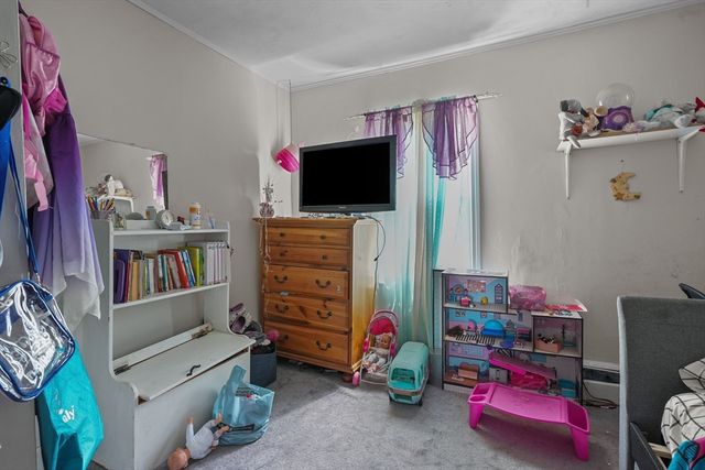 42 Taunton Ave, Seekonk, MA 02771