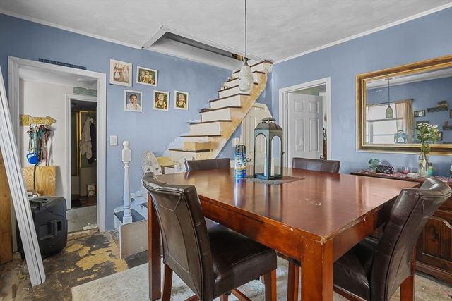 42 Taunton Ave, Seekonk, MA 02771