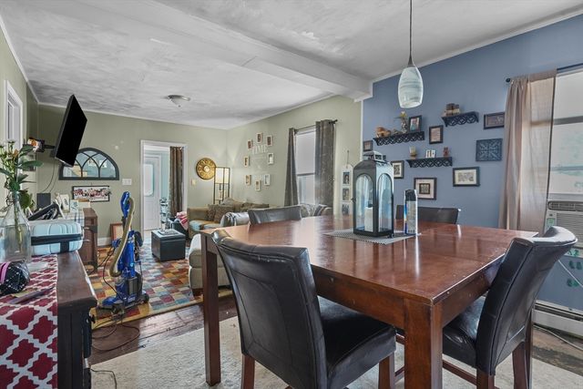 42 Taunton Ave, Seekonk, MA 02771