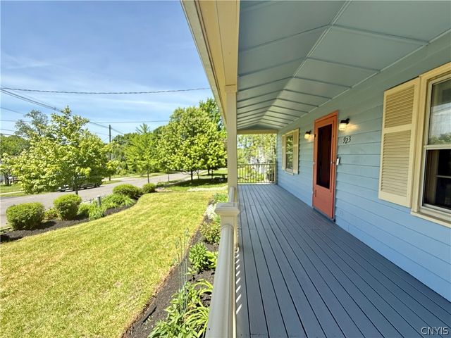 923 Cumberland Ave, Syracuse, NY 13210