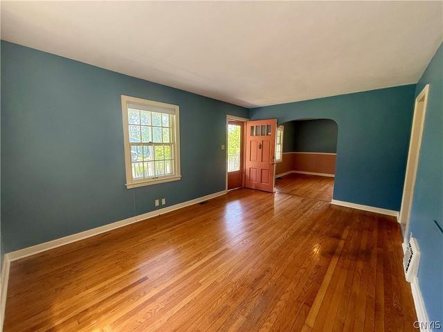 923 Cumberland Ave, Syracuse, NY 13210
