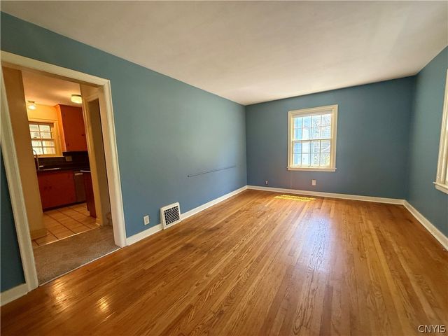 923 Cumberland Ave, Syracuse, NY 13210