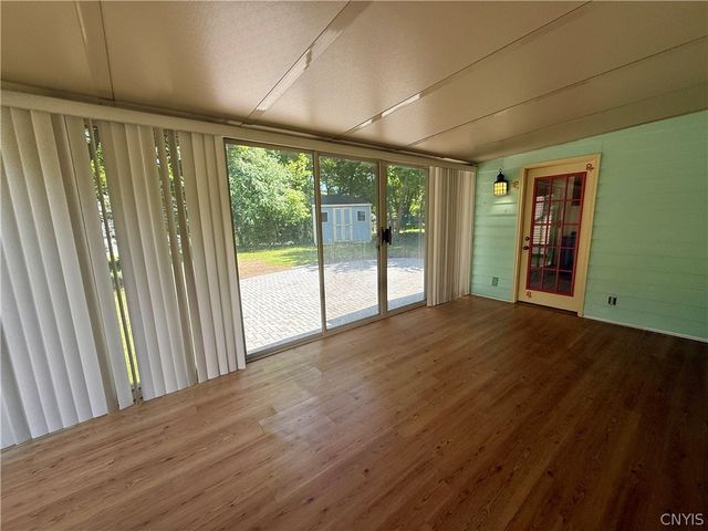 923 Cumberland Ave, Syracuse, NY 13210