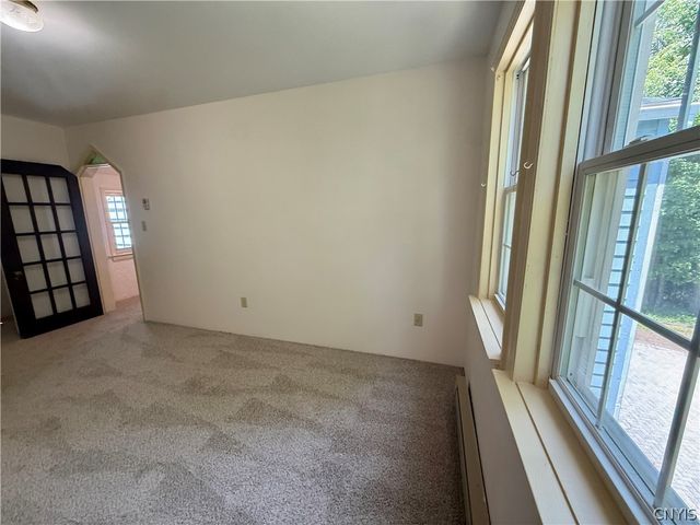 923 Cumberland Ave, Syracuse, NY 13210