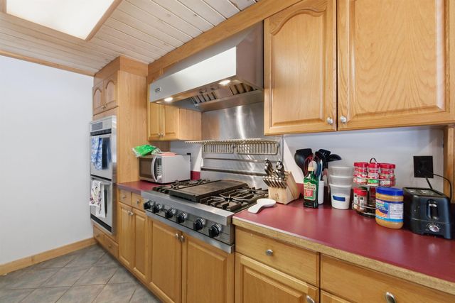 372 Owl Street, Campton, NH 03223