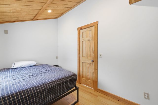 372 Owl Street, Campton, NH 03223