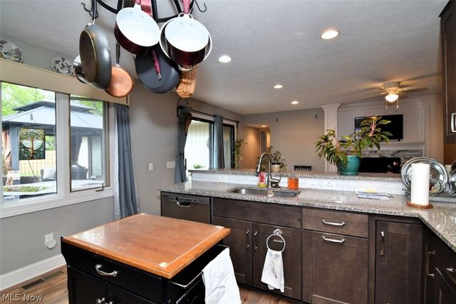 10797 Meadowgrass Road, Strongsville, OH 44149