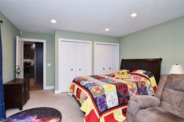 10797 Meadowgrass Road, Strongsville, OH 44149