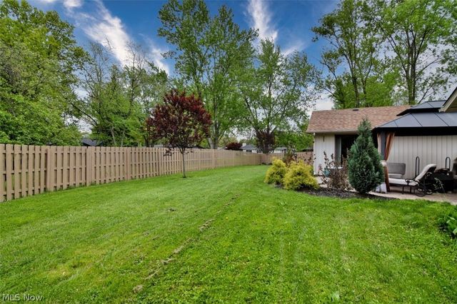 10797 Meadowgrass Road, Strongsville, OH 44149