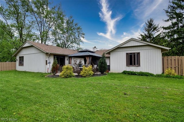 10797 Meadowgrass Road, Strongsville, OH 44149
