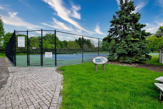 10797 Meadowgrass Road, Strongsville, OH 44149