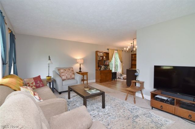 10797 Meadowgrass Road, Strongsville, OH 44149
