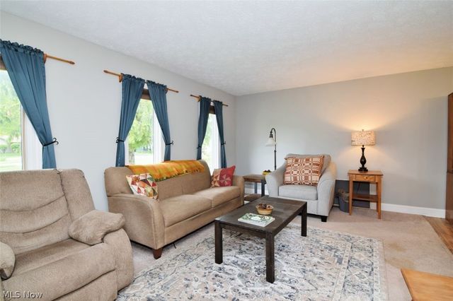 10797 Meadowgrass Road, Strongsville, OH 44149